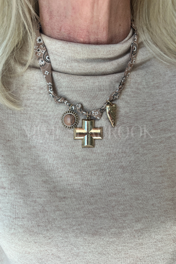 Bayside scarf necklace, beige