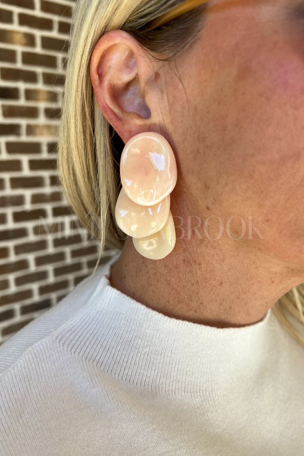 Beaumont earrings, ivory