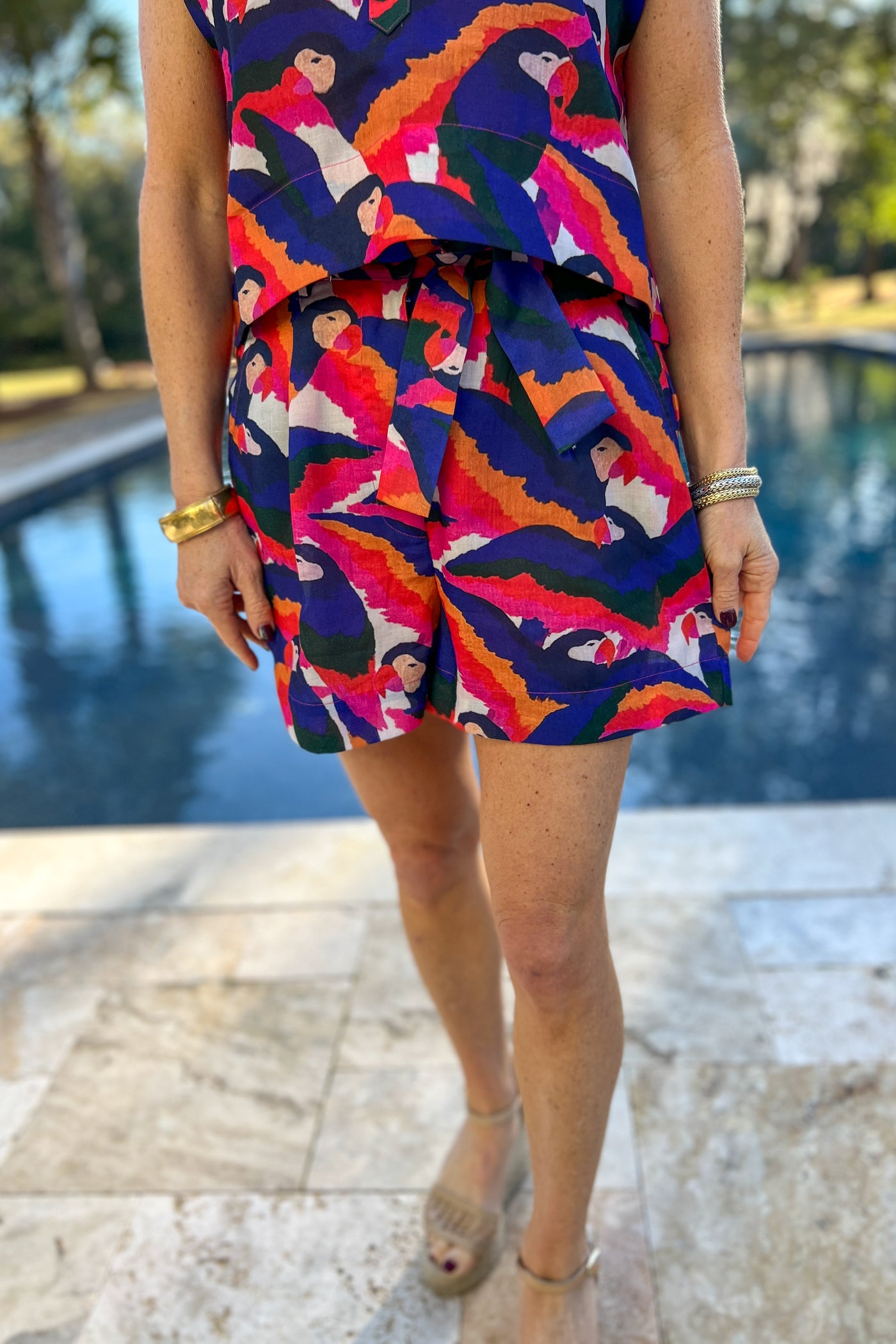 Cancun shorts, toucan print