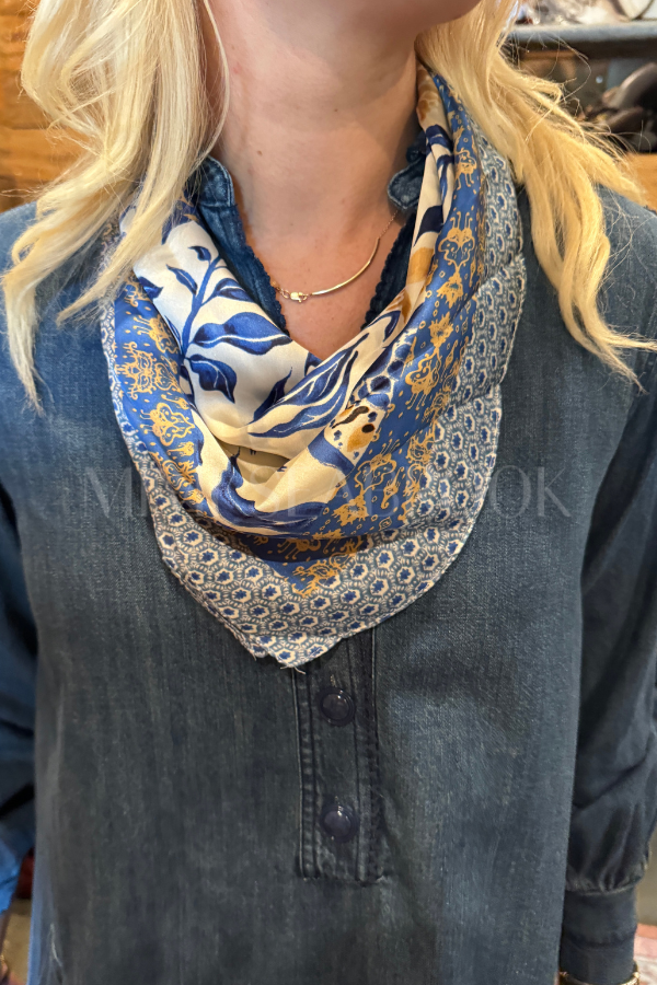 Calley Scarf