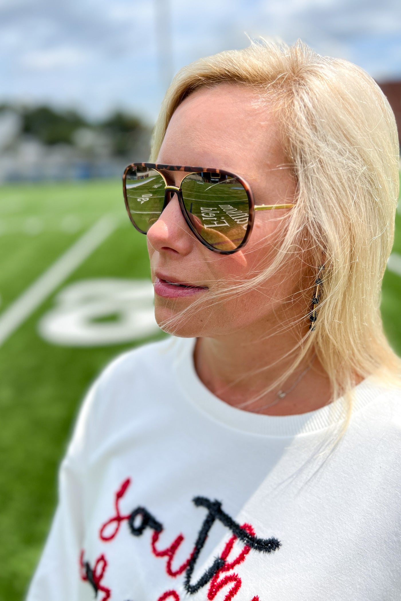 Shay sunglasses, tortoise/gold mirror by Freyrs