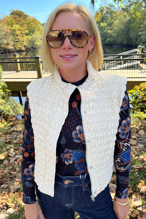 Emery vest, ivory