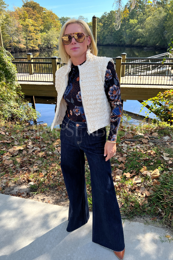 Emery vest, ivory