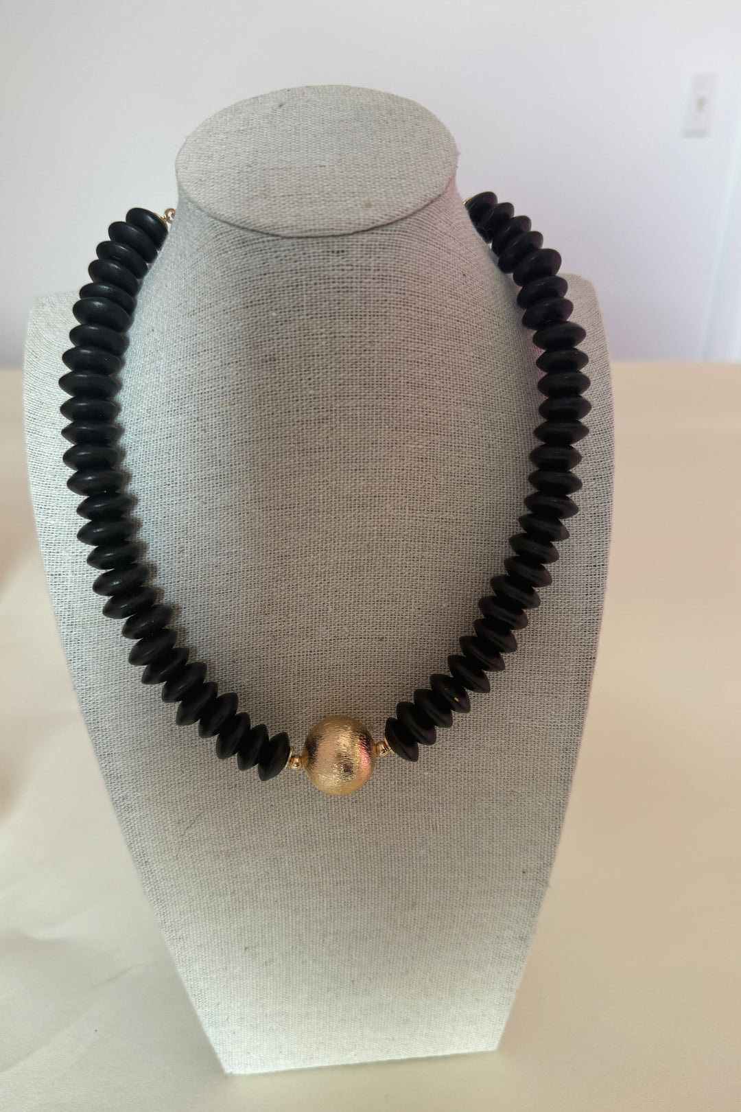 Harmony necklace, black