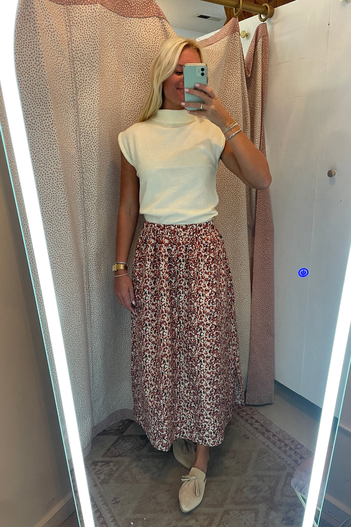 Peeler skirt