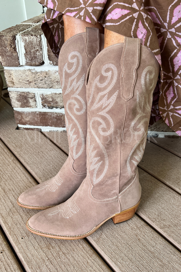 Hollaway boots