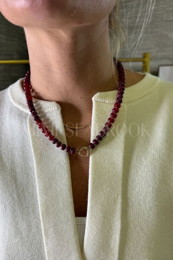 Kristen Necklace, burgundy