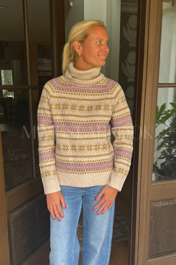 Leah sweater