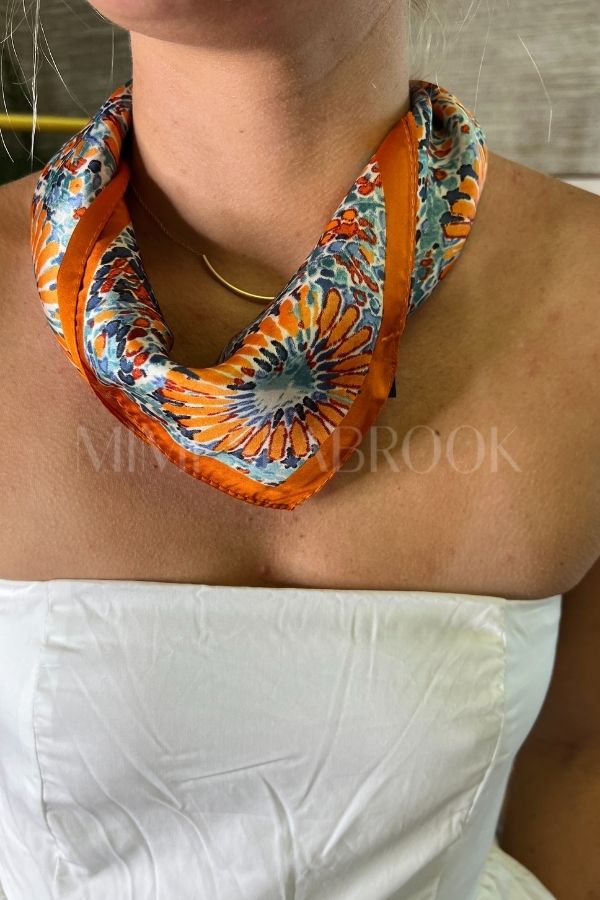 Loris Scarf
