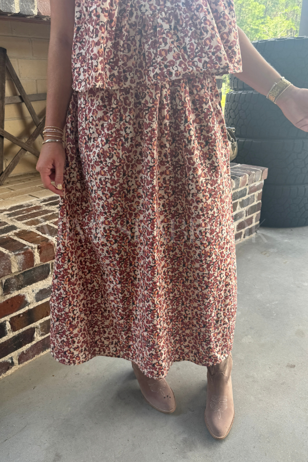 Peeler skirt