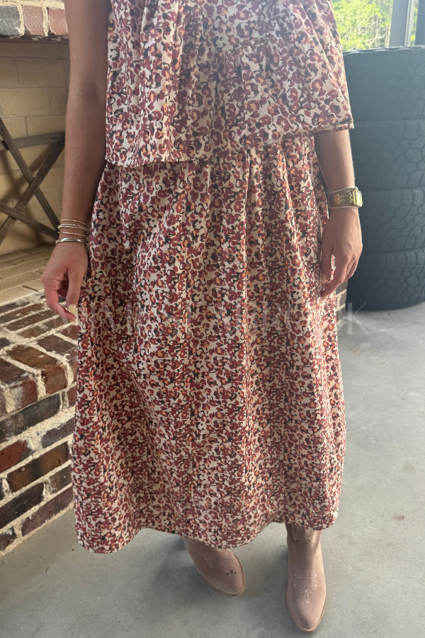 Peeler skirt