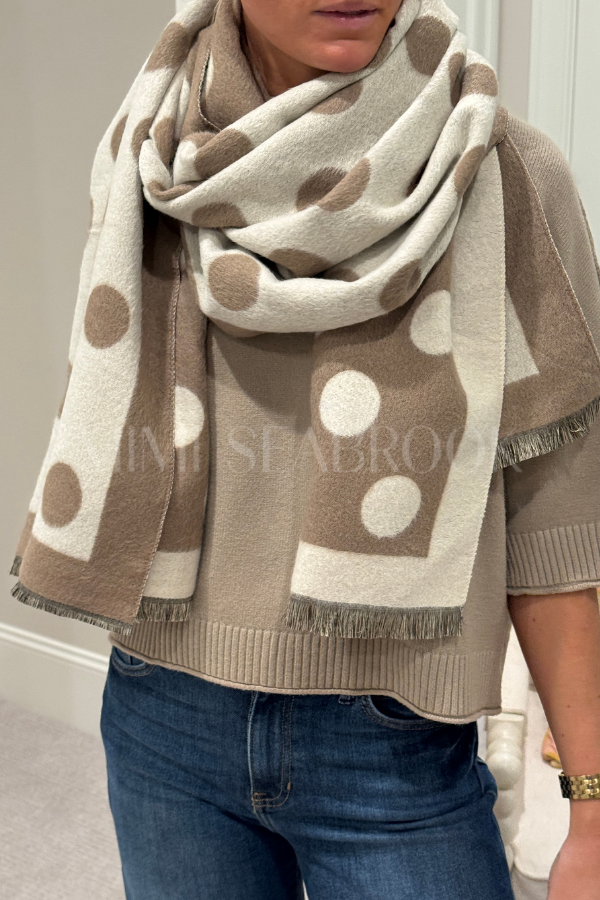 Sinclair scarf