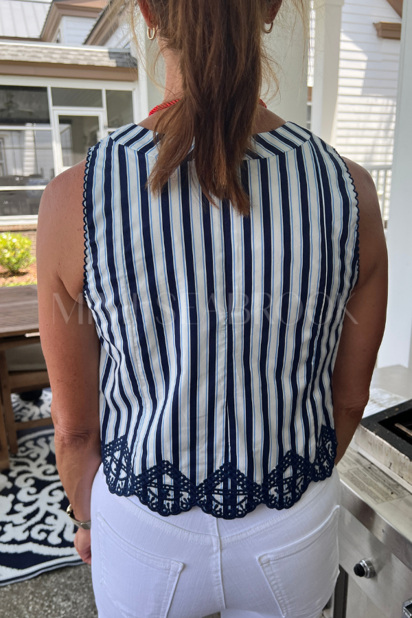Stetson top, navy white