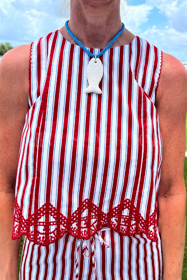 Stetson top, red white